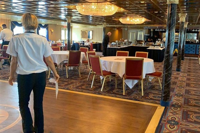 Sunday Brunch Riverboat Cruise in Savannah - Meeting Point and Parking