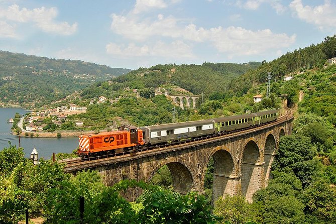 Sunday Trip From Porto to Régua by Bus and Return by Boat - Inclusions and Exclusions