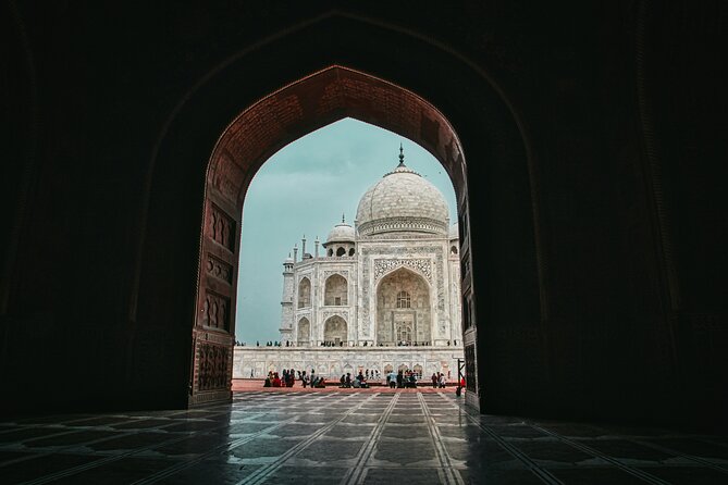 Sunrise And Sunset Private Taj Mahal Tour From Delhi - Exploring Agras Historic Sites