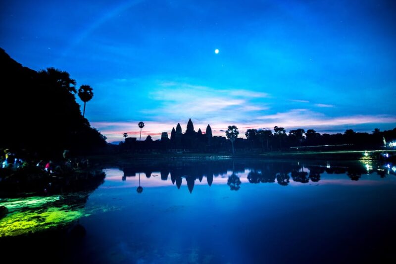 Sunrise at Angkor Wat and Full Day by Tuk Tuk - Itinerary and Highlights