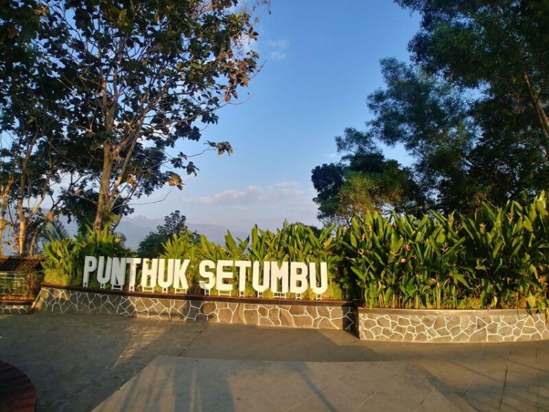 Sunrise at Punthuk Setumbu, Borobudur Temple, Mendut & Pawon - Closure