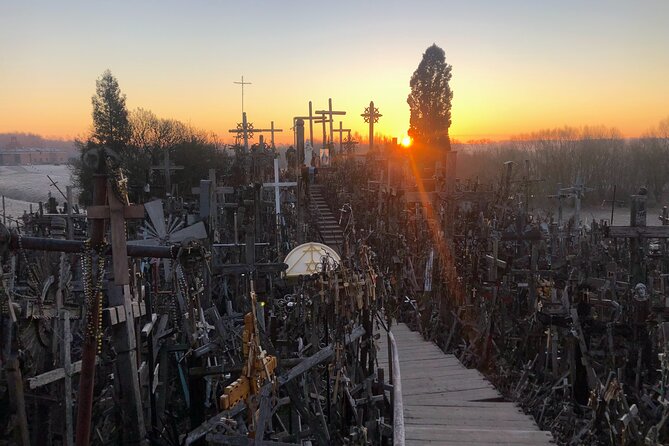 Sunrise at the Hill of Crosses - 2 Countries in 1 Day - Transportation and Accessibility