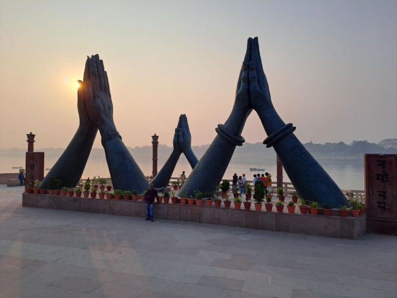 Sunrise Boat Tour - Scenic Views