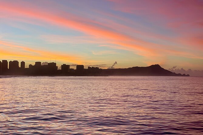 Sunrise Breakfast Cruise in Honolulu - Scenic Views of Waikiki