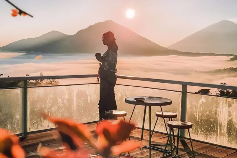Sunrise Café and Morning Yoga Class - Key Points