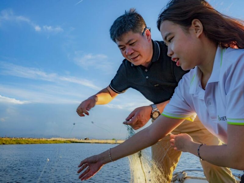 Sunrise Floating Market on Tam Giang Lagoon - Key Points