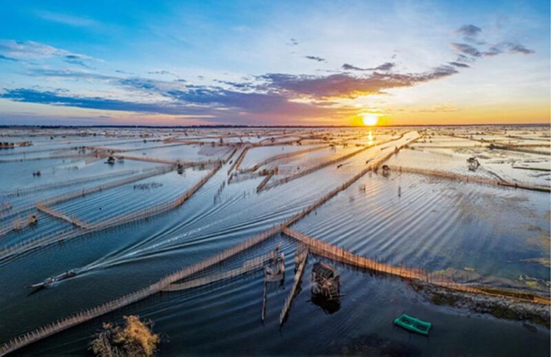 Sunrise Floating Market on Tam Giang Lagoon - Key Points