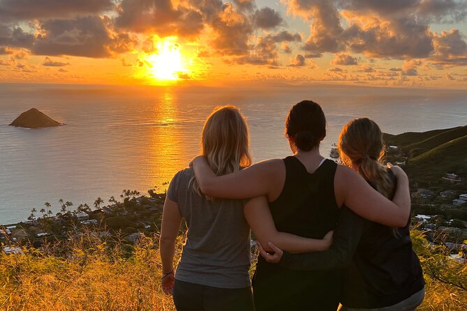 Sunrise Hike & Hawaiian Cultural Experience With Private Guide - Key Points