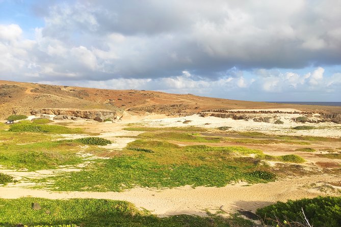 Sunrise Hike With Private Guide to Arubas Natural Pool (Conchi) - Difficulty and Accessibility
