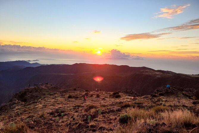 Sunrise in Areeiro Peak Private Tour - Itinerary Highlights