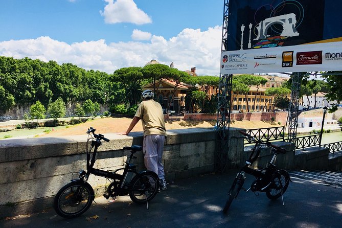 Sunrise in Rome: Small-Group E-Bike Tour With Italian Breakfast - Breakfast on the Go