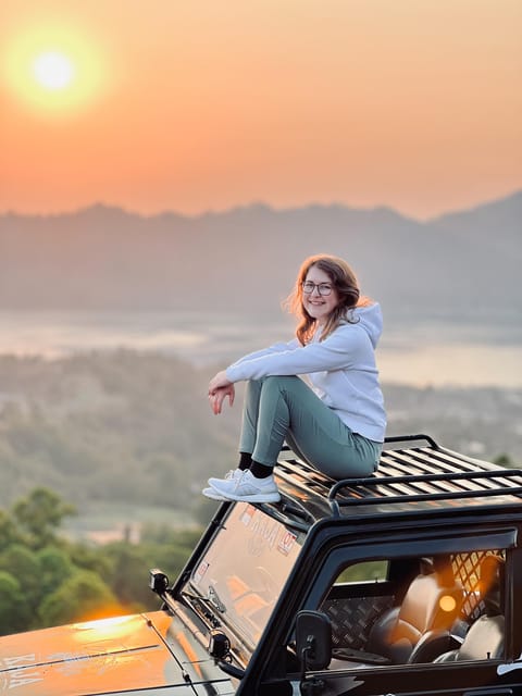 Sunrise Jeep Tour With Photographer - Booking Details