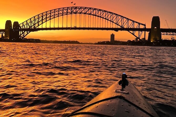 Sunrise Paddle Session on Syndey Harbour - Getting There