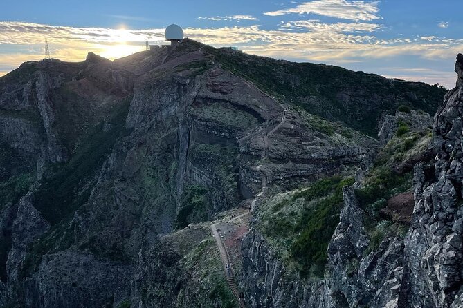 Sunrise: Pico Areeiro Pico Ruivo Hiking Adventure PR1 and PR1.2 - Challenging Trail Terrain