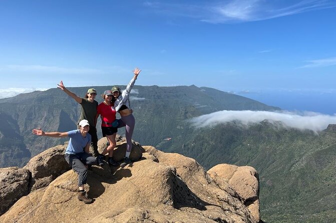 Sunrise Pico Do Areeiro Hiking to Pedra Rija (Private) - Key Points