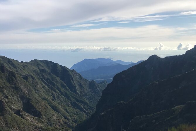 Sunrise Pico Do Areeiro Hiking to Pedra Rija (Private) - Schedule and Logistics