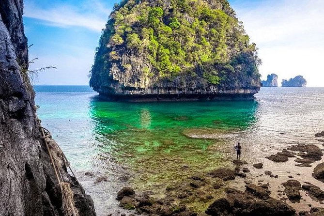 Sunrise Premium Tour to Phi Phi Island by Speed Boat - Inclusions