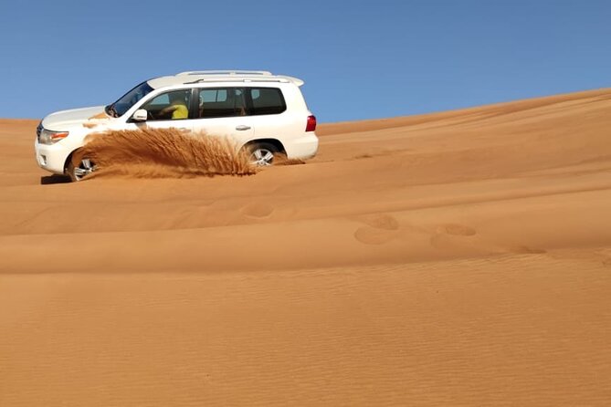 Sunrise Private Desert Safari Tour in Dubai With Breakfast - Breakfast in the Desert