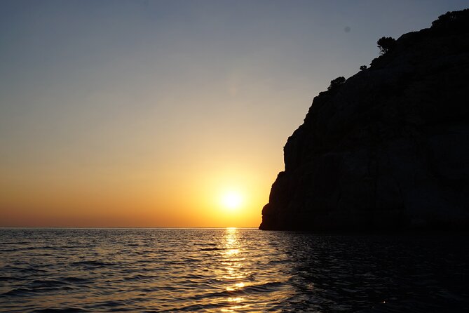 Sunrise Sea Kayaking Experience With Breakfast - Included in the Tour