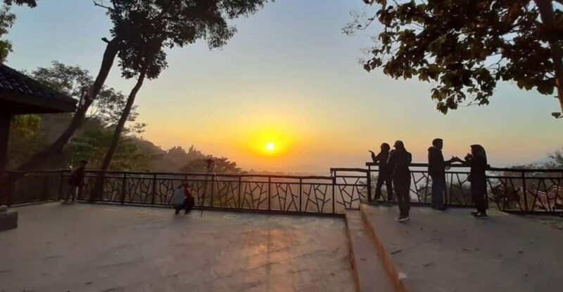 Sunrise Setumbu, Borobudur & Prambanan Temple All In - Key Points