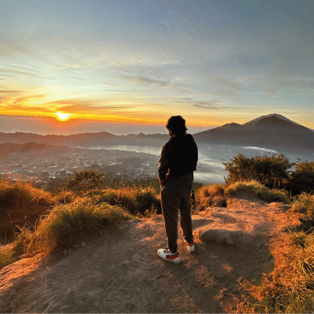 Sunrise Summit: An Unforgettable Trek to Mount Baturs Peak - Key Points