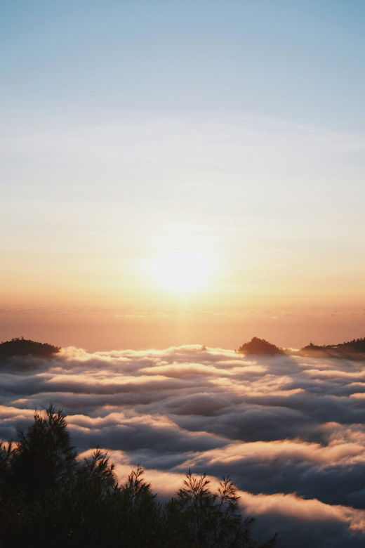 Sunrise Summit: An Unforgettable Trek to Mount Baturs Peak - Trekking Experience