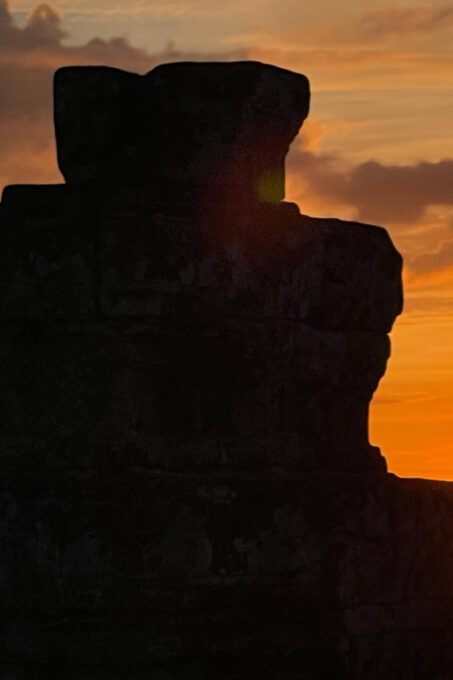 Sunrise to Sunset: Exploring Angkor's Temples in a Day - Lunch and Banteay Srei