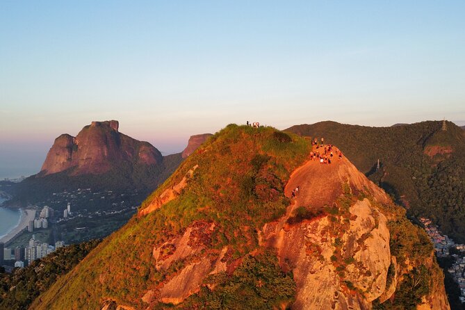Sunrise Two Brothers Hike in Vidigal - Local and Accredited Guides