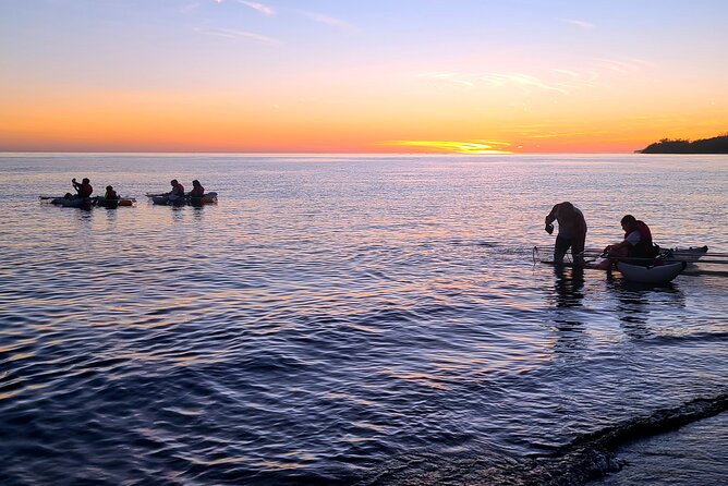 Sunset and Glow Clear Kayak Tour in Olowalu - Key Points