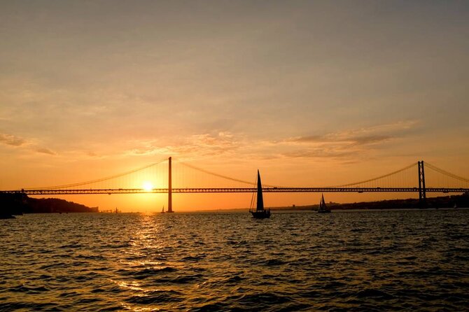 Sunset and Sea Food in Cacilhas - About Your Stay