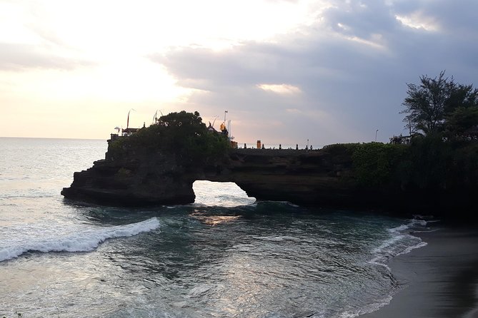 Sunset at Tanah Lot Temple and Spa Tour - Sunset Experience