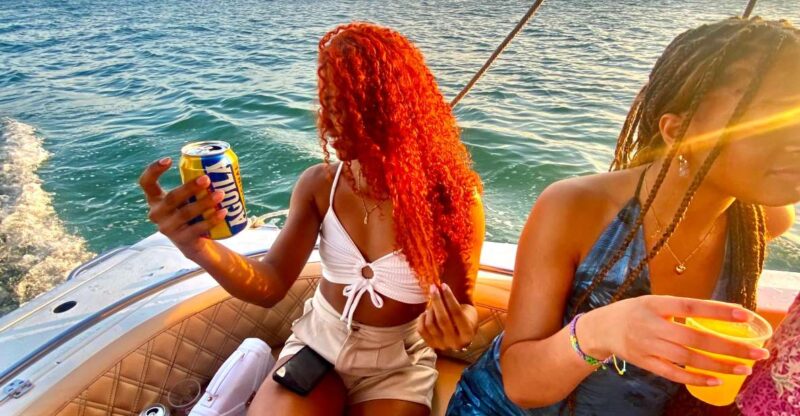 Sunset Bay Party, Caribbean Restaurant & Getsemaní Tour - Inclusions