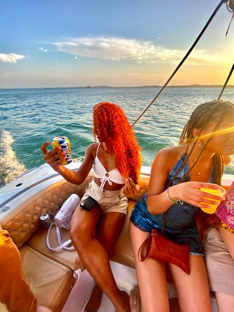 Sunset Bay Party, Caribbean Restaurant & Getsemaní Tour - Getting There