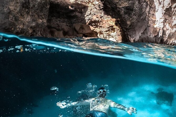 Sunset Boat Cruise Experience Around Comino & Blue Lagoon - Malta - Participant Guidelines