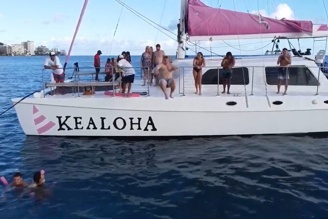 Sunset Boat Cruise: Swim and Cruise Waikiki - Meeting and Pickup Information