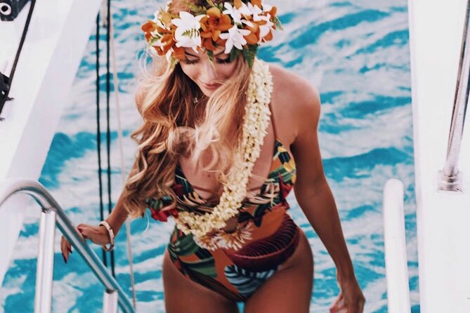 Sunset Boat Cruise: Swim and Cruise Waikiki - Highlights of the Cruise Experience