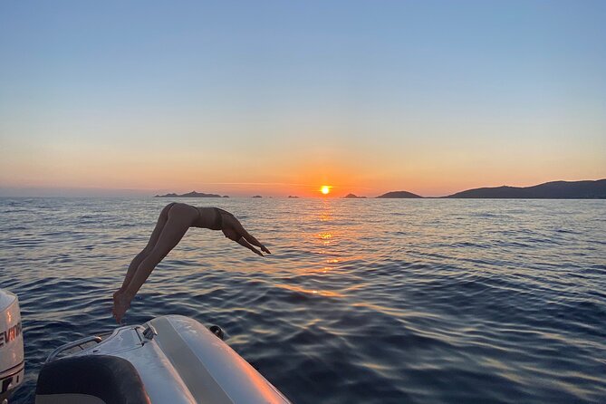 Sunset Boat Cruise With Aperitif at the Sanguinary Islands - Whats Included in the Experience