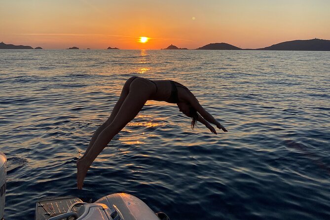 Sunset Boat Cruise With Aperitif at the Sanguinary Islands - Accessibility and Fitness Requirements