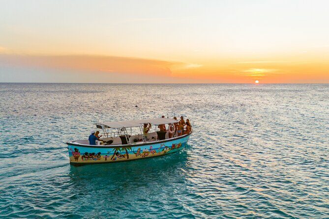 Sunset Boat Trip in the Spanish water and coastline of Curacao - Key Points