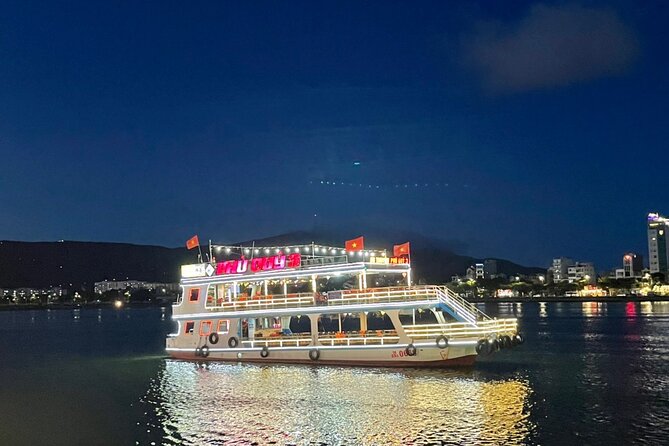 SUNSET Boat Trip-Seafood BBQ Dinner on Cruise-Night Squid Fishing - Key Points