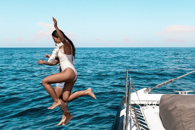 Sunset Catamaran Cruise Dia Island With Premium Menu - Cancellation Policy