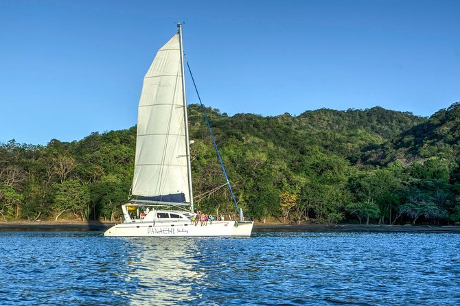 Sunset Catamaran From Flamingo Guanacaste - Catamaran Features and Amenities