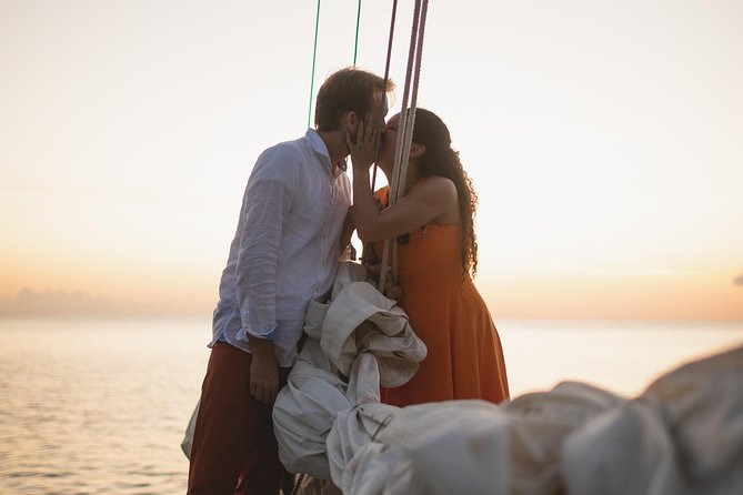 Sunset & Champagne Cruise on a Classic Schooner With Boat Dogs - Overview and Experience