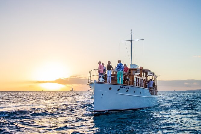 Sunset Cocktail Cruise on a Classic Yacht - Booking and Confirmation