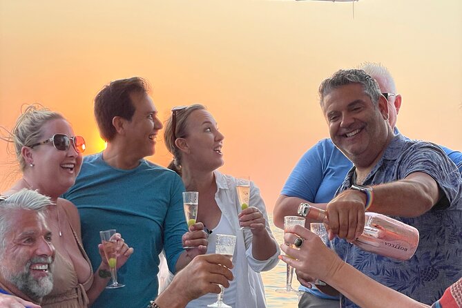 Sunset Cruise Aboard a Luxury Yacht - Private Groups - Amenities and Inclusions