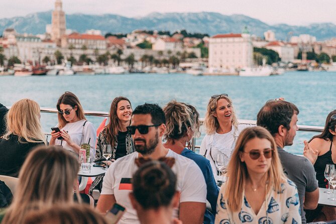 Sunset Cruise From Split With Live Music and Unlimited Open Bar - Live Music and Entertainment
