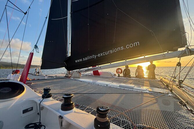 Sunset Cruise in Raiatea Sailinity - An In-Depth Look at the Raiatea Sunset Cruise