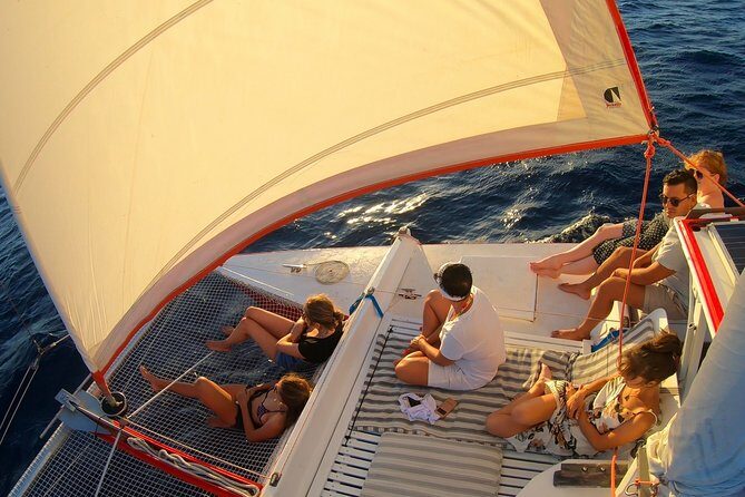 Sunset Cruise : Moorea Sailing on a Catamaran named Taboo - Key Points