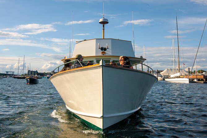 Sunset Cruise With Gansett Cruises in Newport, RI - Vessel Details and Onboard Amenities