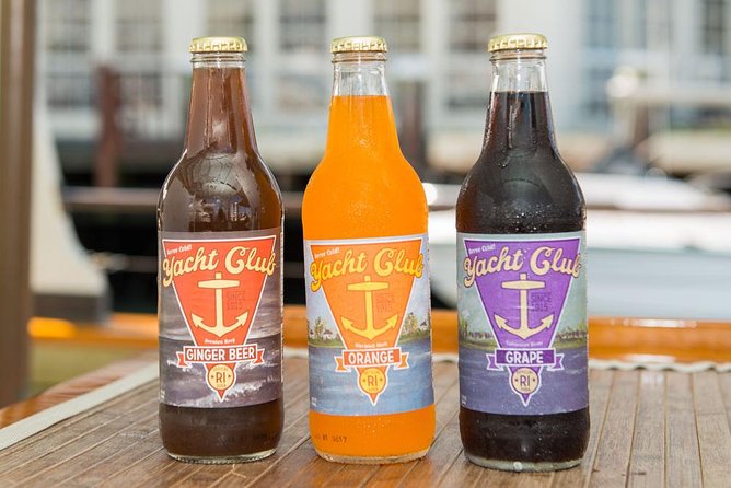 Sunset Cruise With Gansett Cruises in Newport, RI - Dining and Refreshment Options
